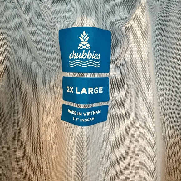 Chubbies Whale Sharks 5.5” Stretch Swim Trunk - Picture 4 of 4